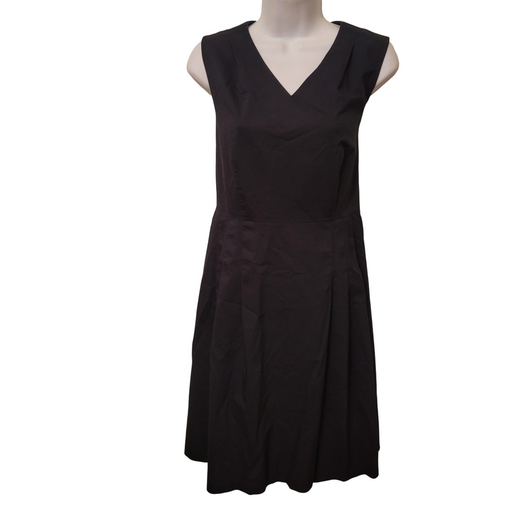 Brooks Brothers 4 Dress Black Pleated V Neck Fit Flare Sleeveless Classic Summer